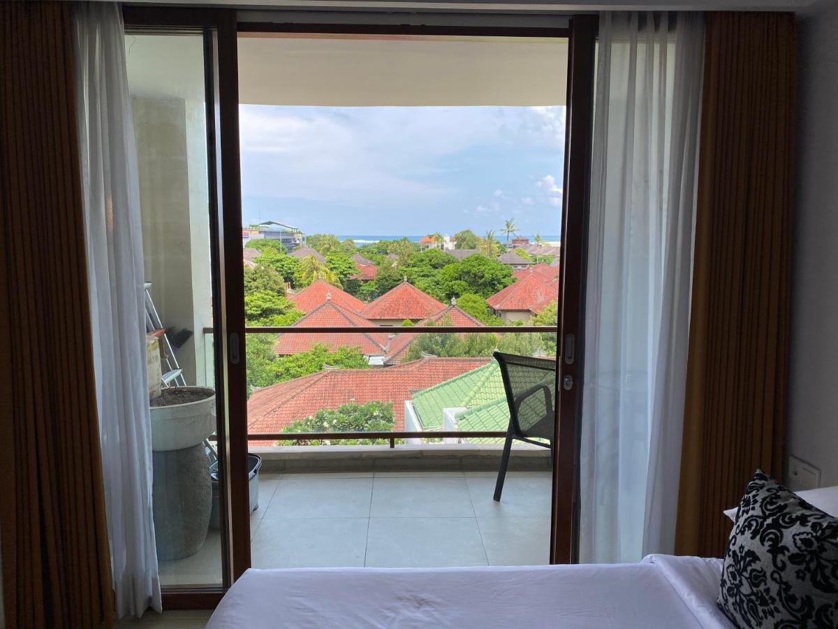 Apartment Stylish 2 Bedroom Penthouse Apt, Newly Refreshed, 50 Mbps, Pool, Gym, Resto Kuta (Bali)